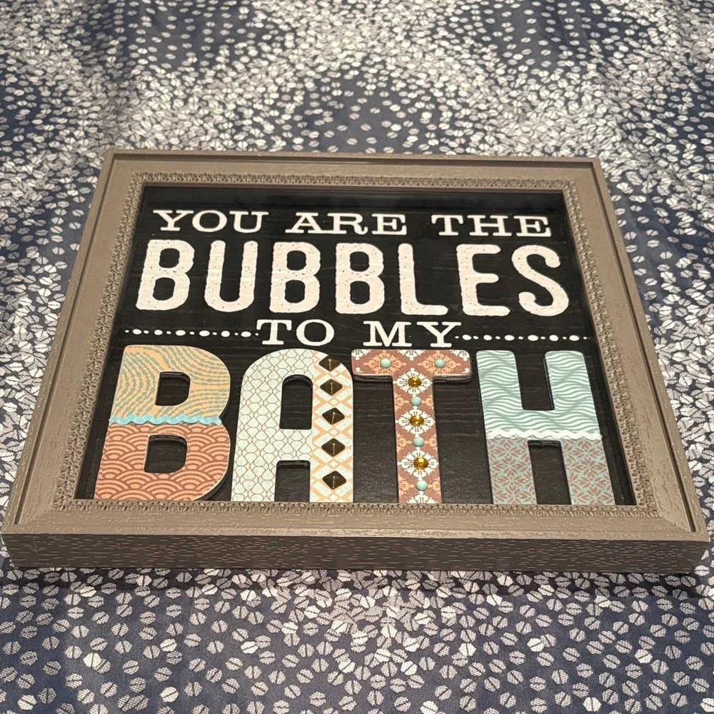 Decorative Bath Sign with Multicolor Design - Picture 1 of 3
